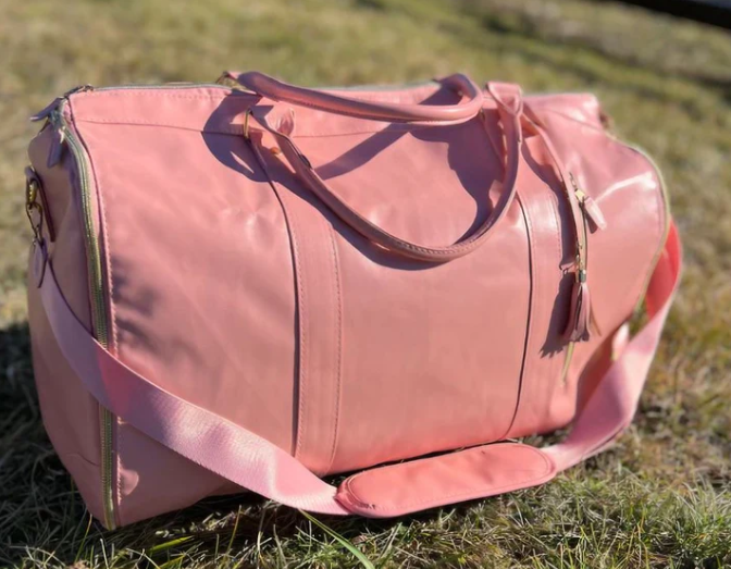 Grand Sac de Voyage Spacieux et Elégant