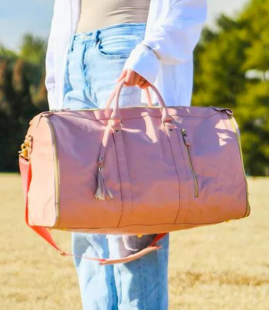 Grand Sac de Voyage Spacieux et Elégant