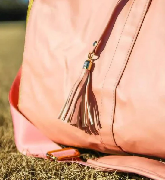 Grand Sac de Voyage Spacieux et Elégant