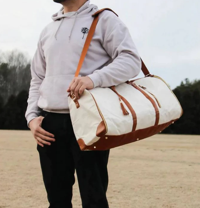 Grand Sac de Voyage Spacieux et Elégant